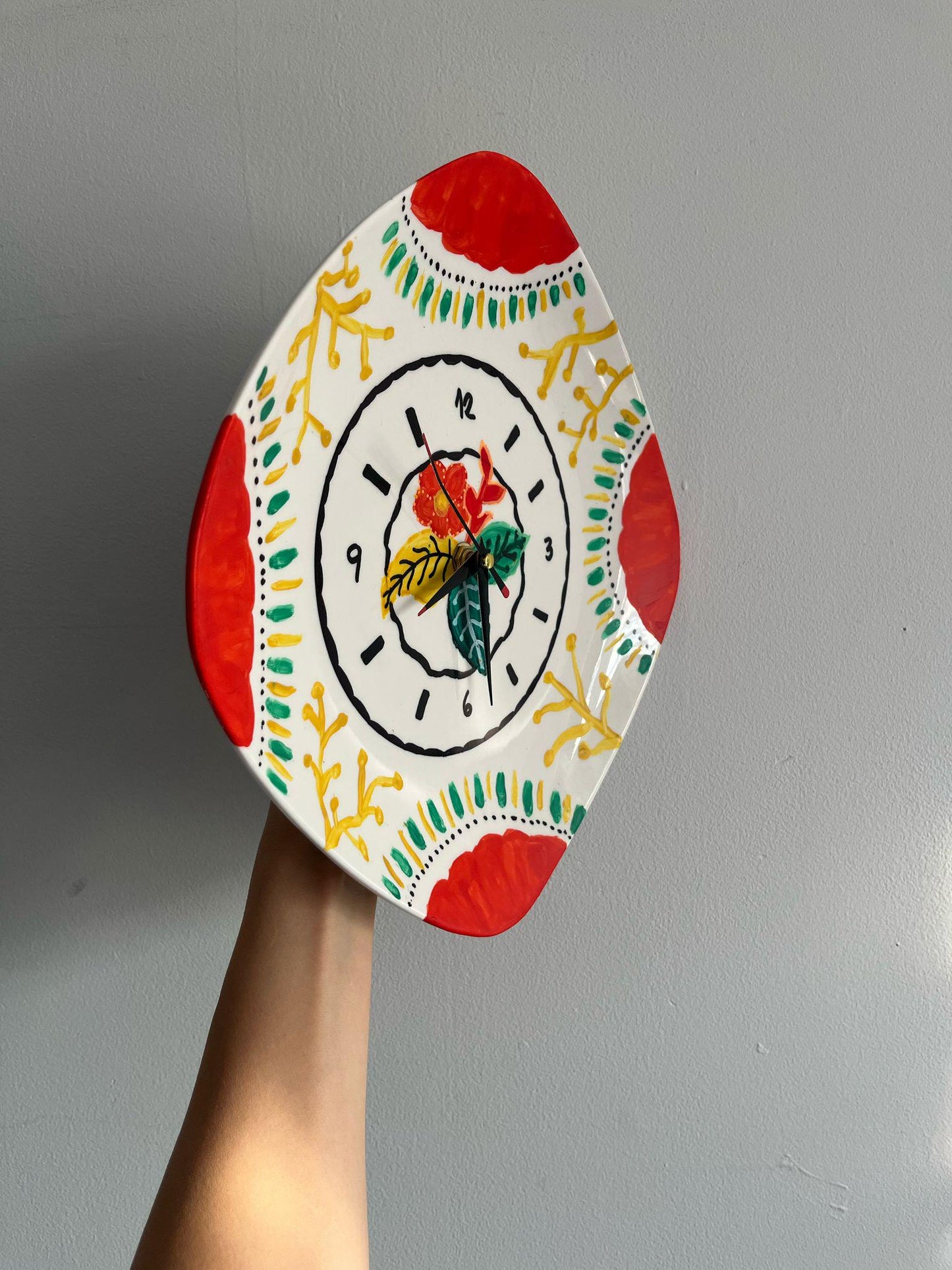 Bella Vita Red Floral Clock, 11 Inch Ceramic Plate Clock, Silent Kitchen Clock, Unique Wall Clock, Kitchen and Living Room Decor