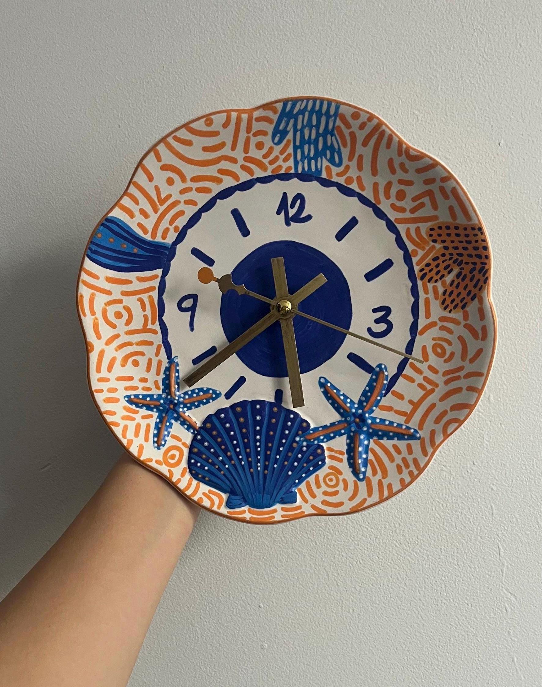 Coastal wall clock