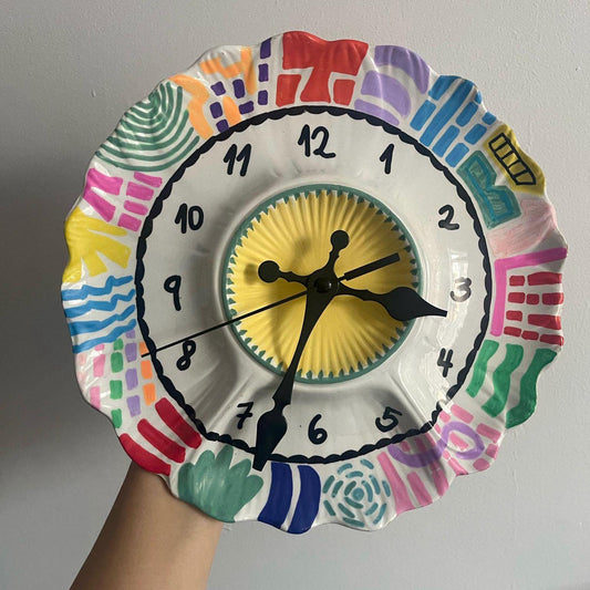 Abstract shapes clock